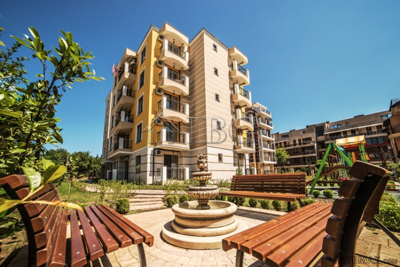 Variety of apartments for sale in a new..