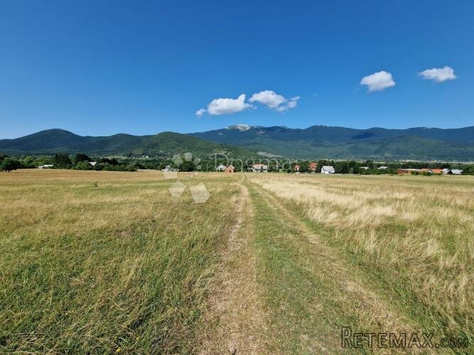 Prostrano zemljište za investiciju (T2)