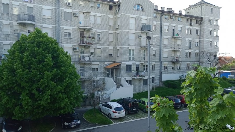 Beograd-Borca,Drinske divizije,64m2 uknjizen - 9
