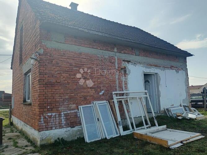 Kuća 80 m² s garažom – Zrinj Lukački, blizu Virovitice