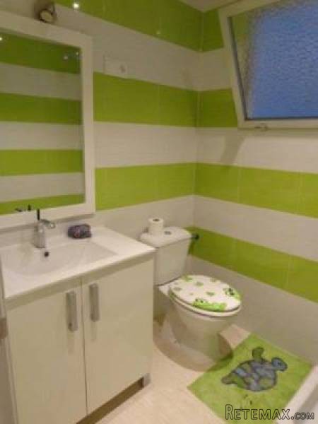 3 Bedroom 2 Bathroom Apartment In.. - 2