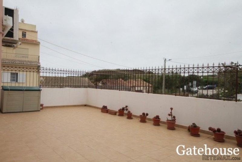 Praia da Luz 2 Bed Apartment For Sale.. - 2