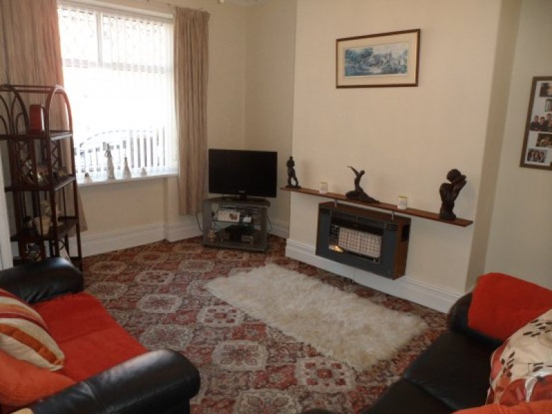 2 bedroom, Terraced House house for sale - 2