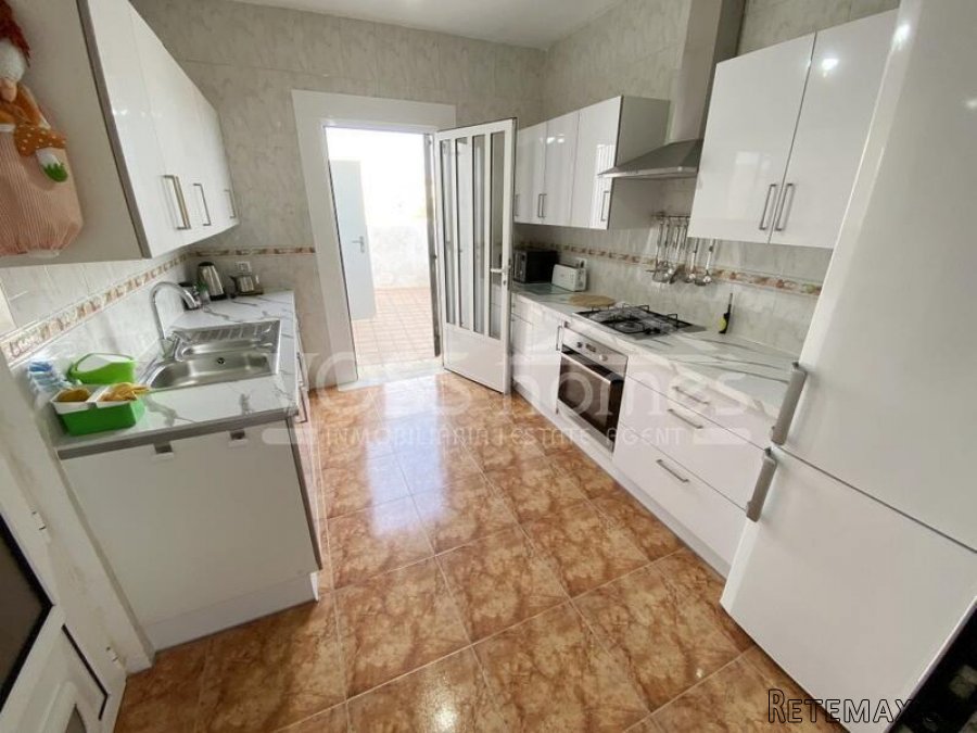 NEW & EXCLUSIVE TO VOSS HOMES - Recently modernised.. - 12