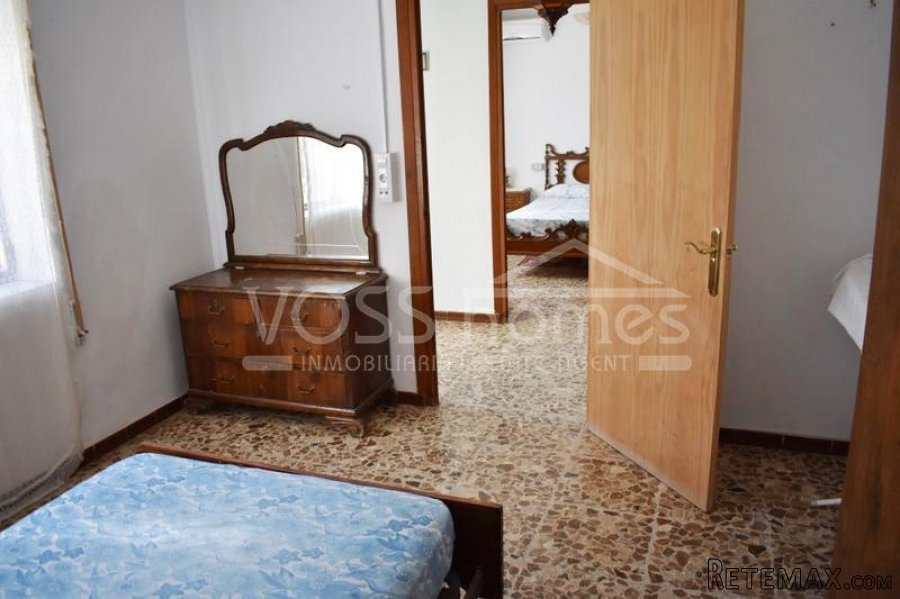 REDUCED - A traditional Country / Village house for sale.. - 12