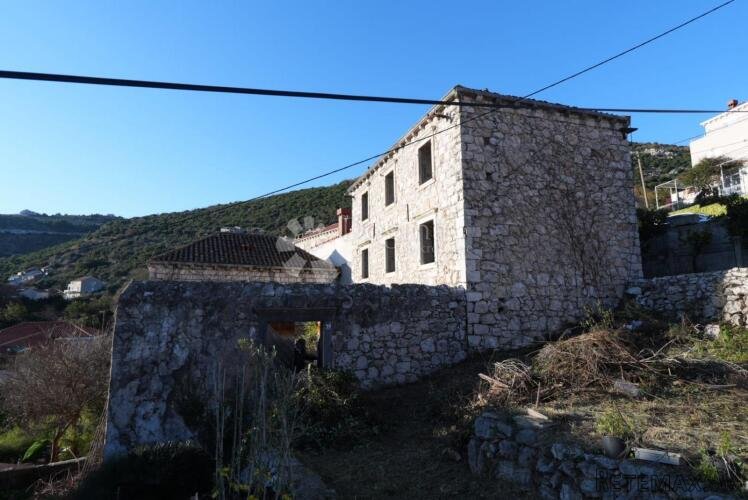 Tradicionalne kamene kuće s okućnicom–prilika za investiciju - 2