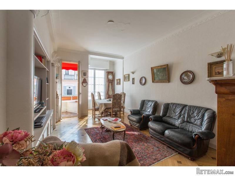 2 Bed Art Deco Apartment In A Great..