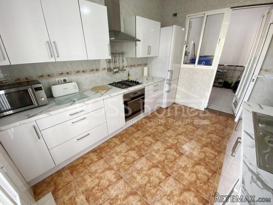 NEW & EXCLUSIVE TO VOSS HOMES - Recently modernised.. - 13