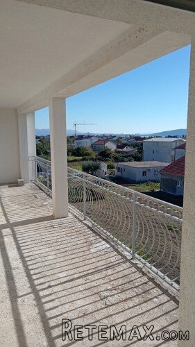Kuća Kaštela (Kaštel Lukšić),pogled na more - 14