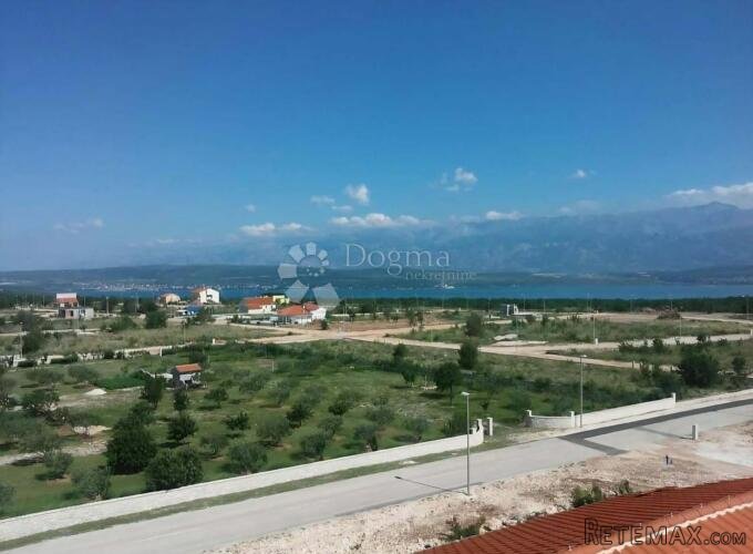 NOVIGRAD - PALJUV - GRAĐEVINSKO ZEMLJIŠTE 1938 M2