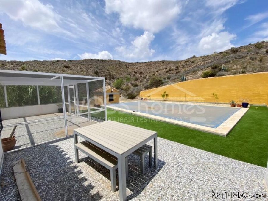 NEW & EXCLUSIVE TO VOSS HOMES. A huge, impressively &.. - 15