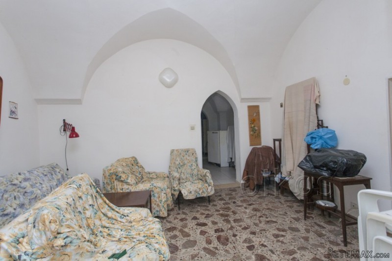 V000251, Countryhouse For Sale In.. - 2
