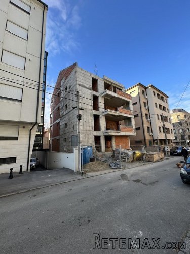 Vlasnik-prodajem LUX stan (65m2+60m2) - 15