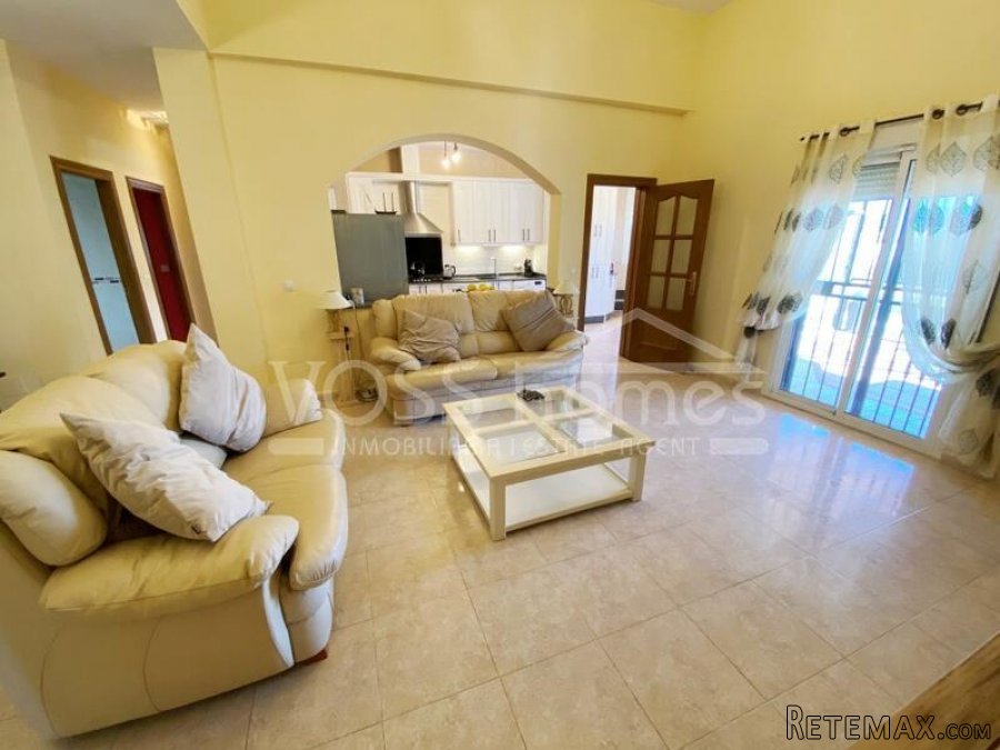 EXCLUSIVE TO VOSS HOMES - A spacious 5 bed, 2 bath Country.. - 18