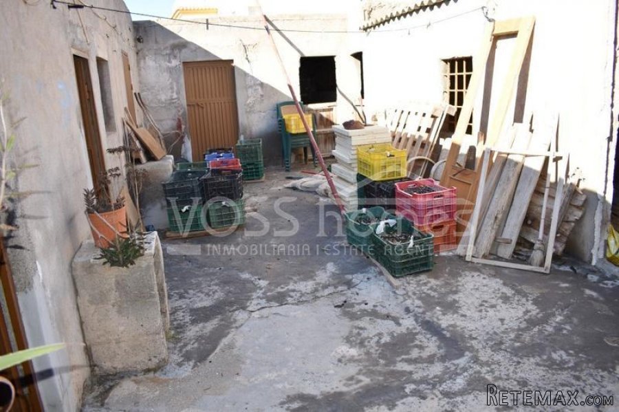 REDUCED - A traditional Country / Village house for sale.. - 18