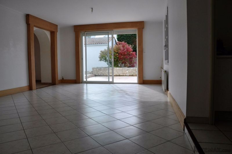 Sale House St Pierre D Oleron (17310).. - 2