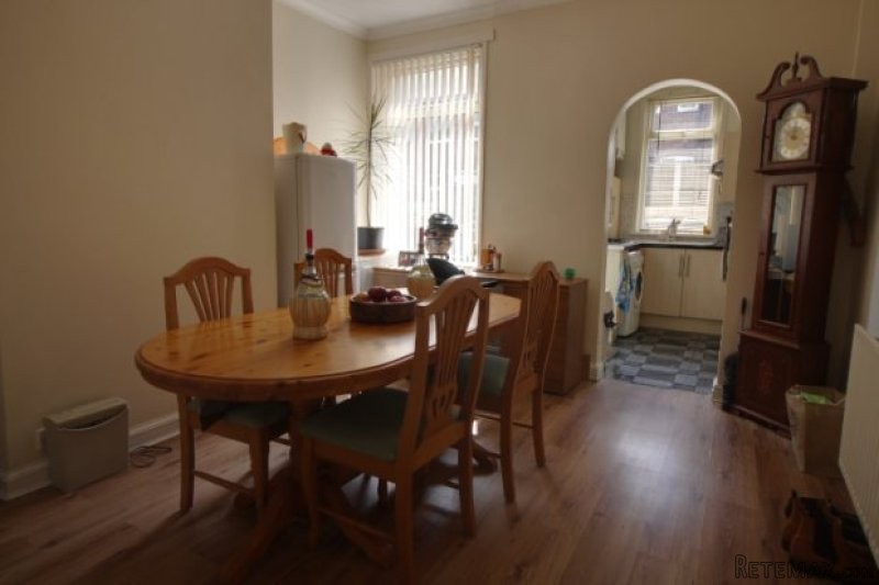 2 bedroom, End Of Terrace House house.. - 2