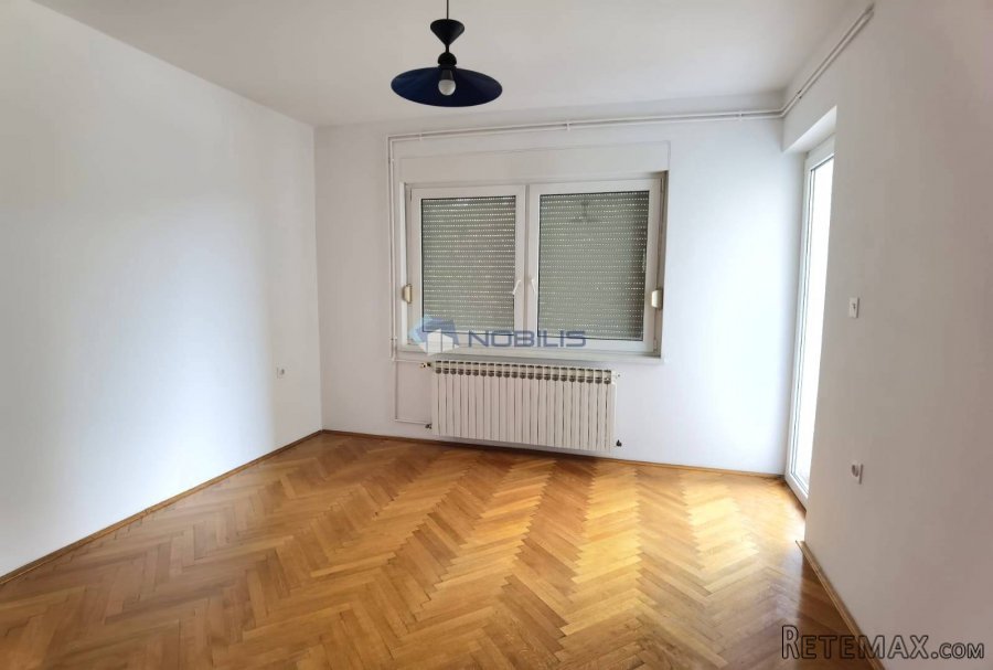 Bjelovar (Centar) 4-sobni stan, 116,75 m2 + 101,33 m2 TAVAN - 9