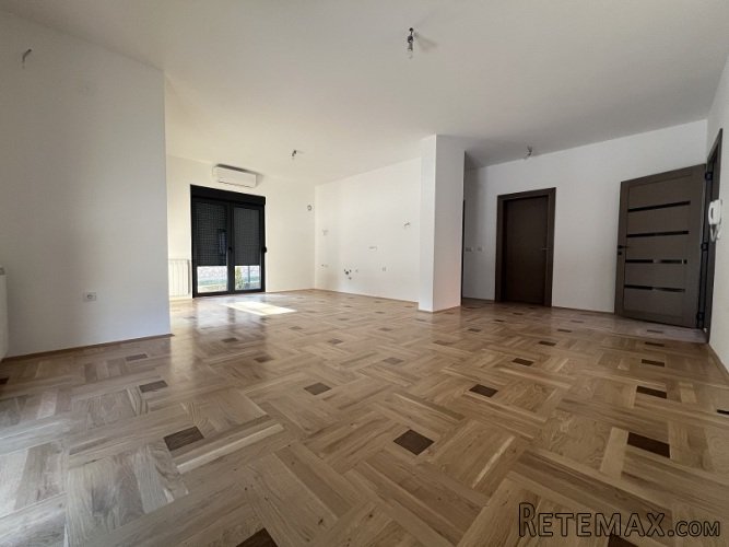 Prodajem novu LUX kucu u Arandjelovcu-Centar - 19