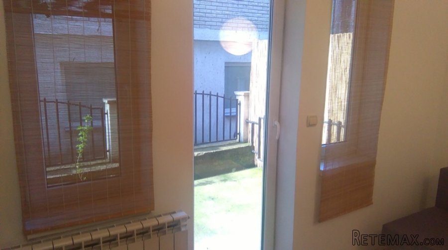 Prodajem stan na Zarkovu 20m2+15m2 terasa - 9