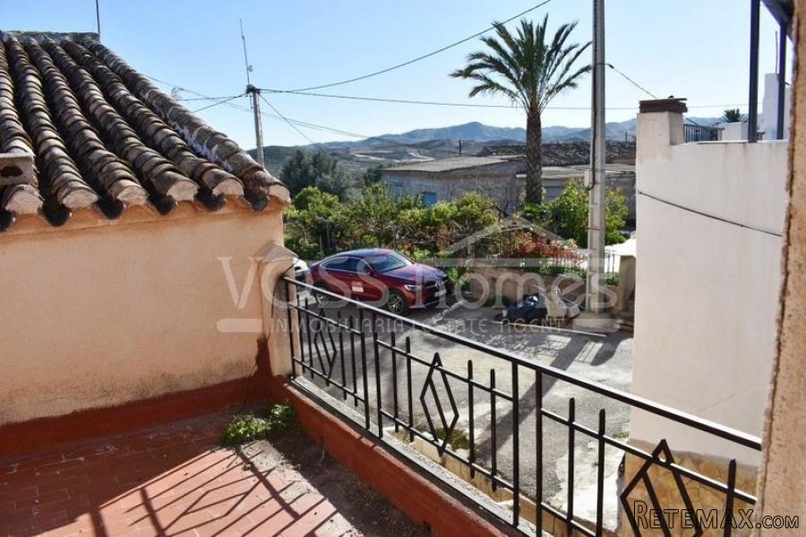 REDUCED - A traditional Country / Village house for sale.. - 19