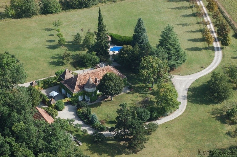 APS3051 Impressive Manor House in 12..