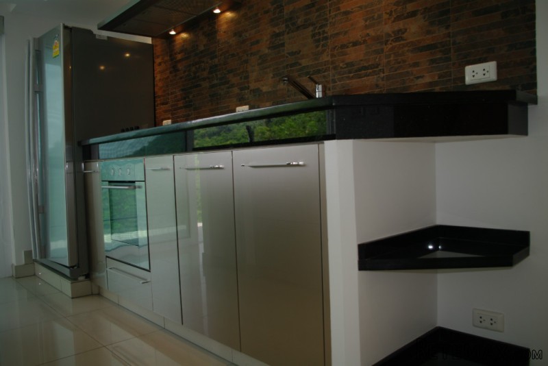 Beautiful Sea View 2 Bedroom Condo on..