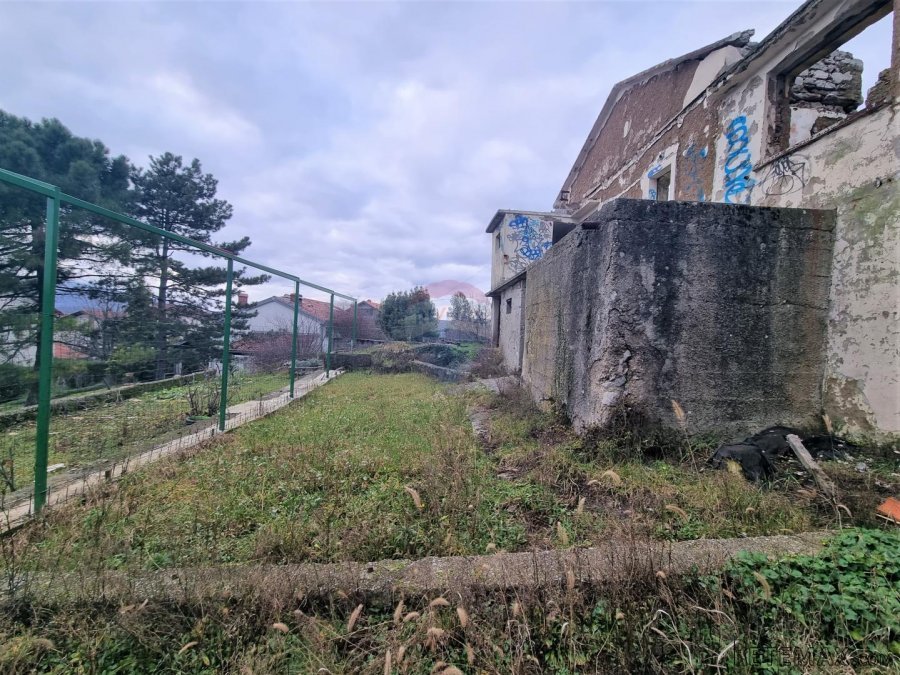 RIJEKA,VIŠKOVO- CENTAR, zemljište sa starinom