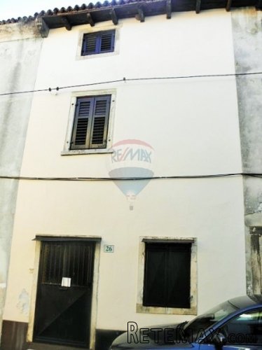 ISTRA, GALIŽANA: KAMENA KUĆA U OKOLICI PULE - 2