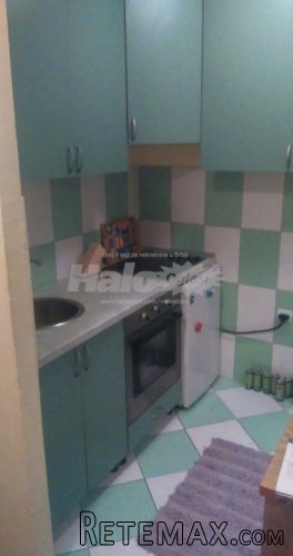 Izdajem stan Cukaricka Padina 30m3 300€ - 3