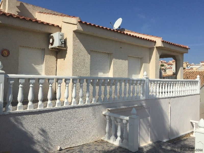 Rojales 3 Beds 2 Baths villa