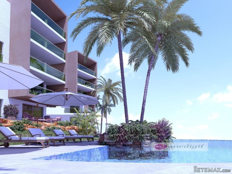 Building with pool 600 m from the Beach.. - 2