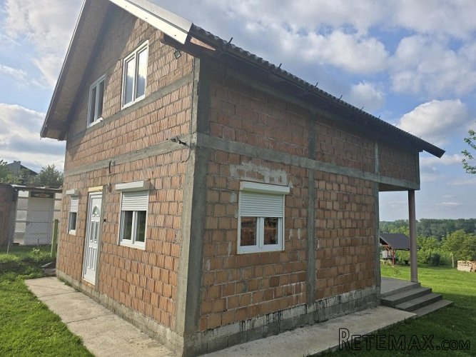 Prodajem vikendicu u Beski na Dunavu - 4