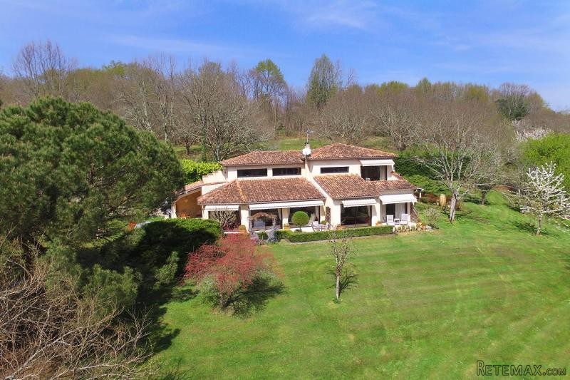 Contemporary 4 Bedroom Villa, With 5..