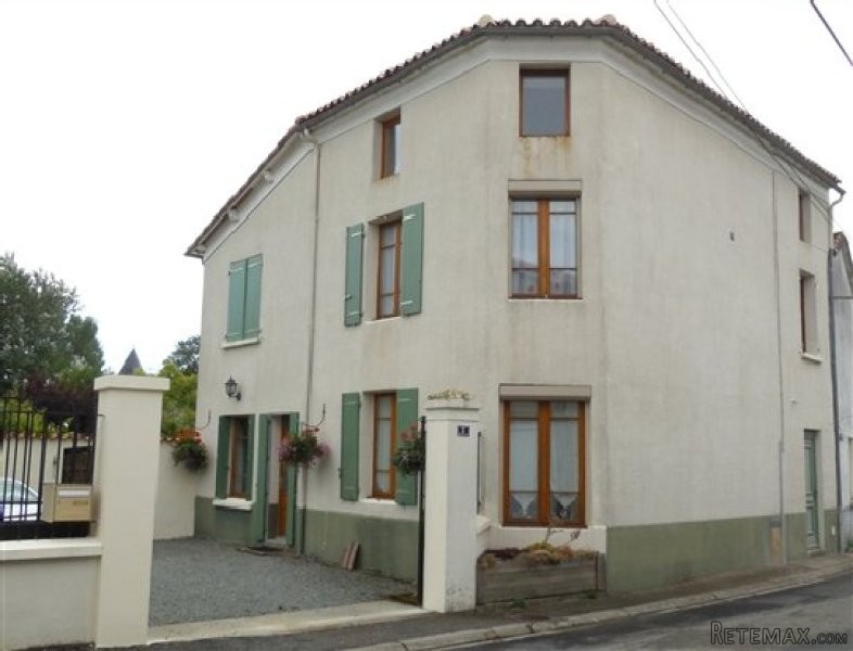 Nice Family Home, Great Location - 2