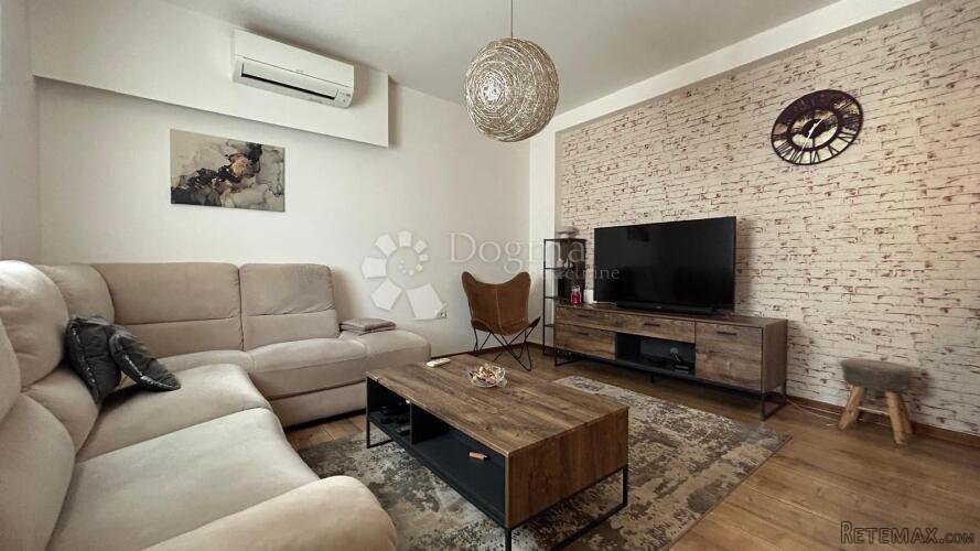 PREDIVNA RENOVIRANA KUĆA 160M2 - Šišan