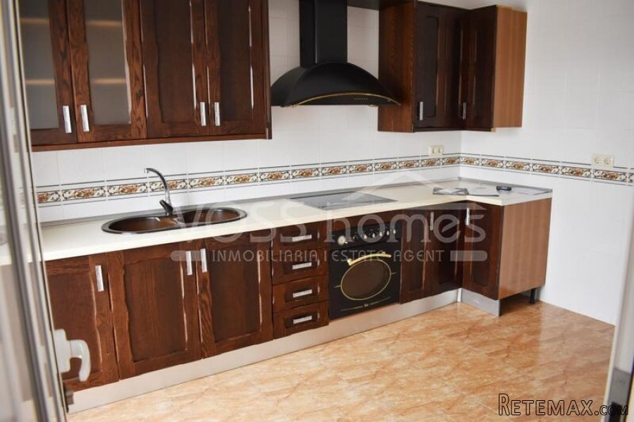 A very deceptively spacious, 3 / 4 bed, 2 bath village.. - 7