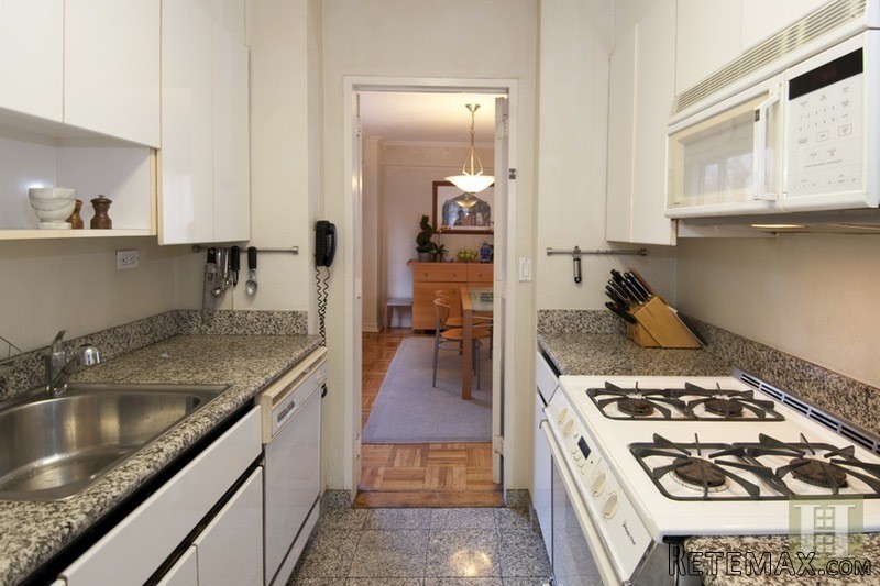 3 bedroom Apartment For Sale: 166 EAST.. - 2