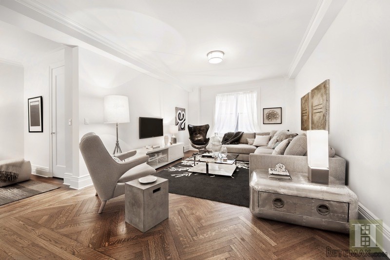 2 bedroom Apartment For Sale: 905 WEST..