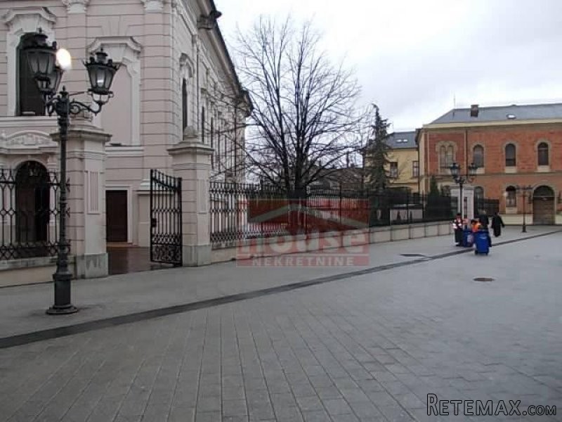 Prodajem Poslovni Prostor, Centar-Stari