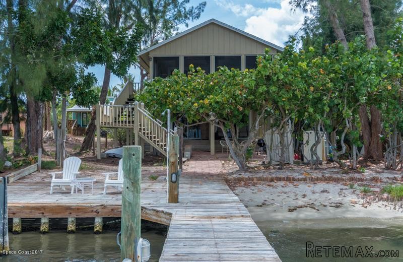2 bedroom Detached House For Sale: 25..