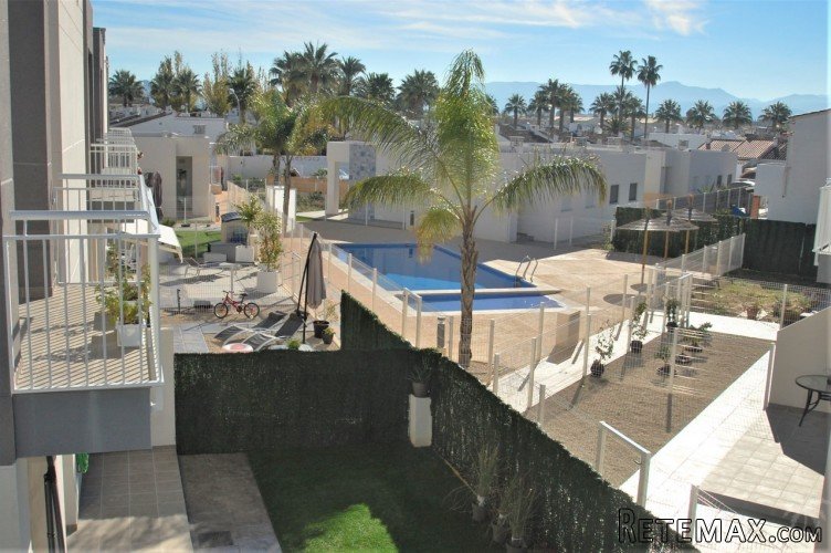 Modern detached villa built in 2018 only 800 m from the.. - 3