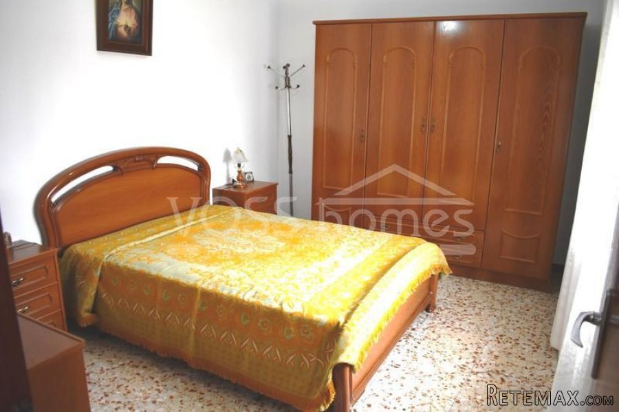 EXCLUSIVE TO VOSS HOMES - A traditional Spanish hamlet.. - 4