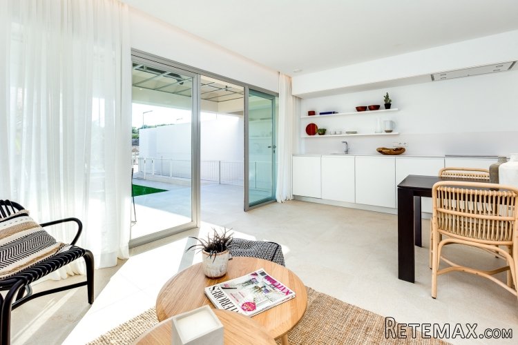 Los bungalow se ubican en Torrevieja, cerca de Las.. - 4