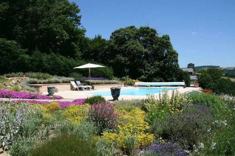 3 Bedroom Farm House For Sale - 2