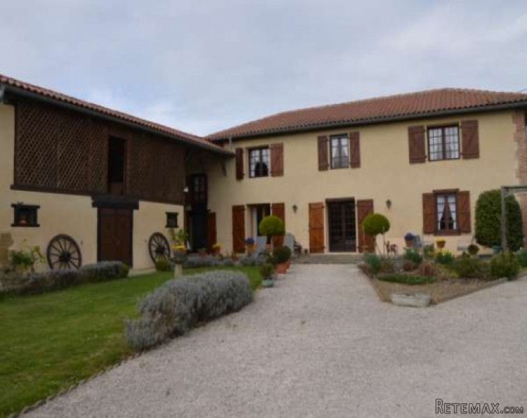 Immaculately presented pretty farmhouse.. - 2