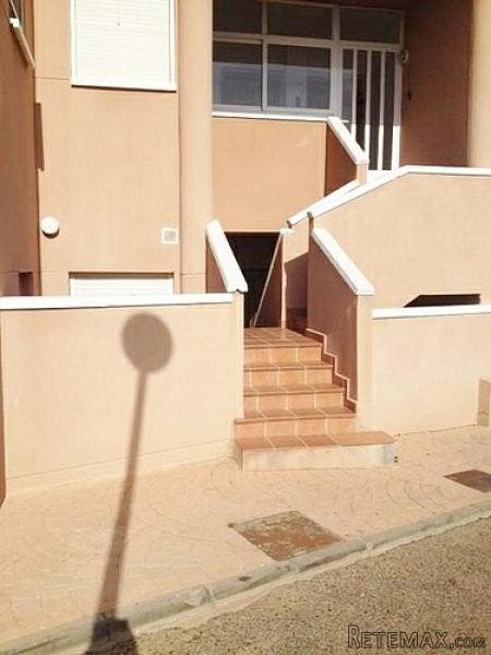 STUNNING 2 BED APARTMENT - 2