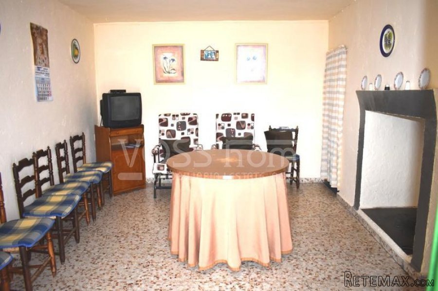 EXCLUSIVE TO VOSS HOMES - A traditional Spanish hamlet.. - 10