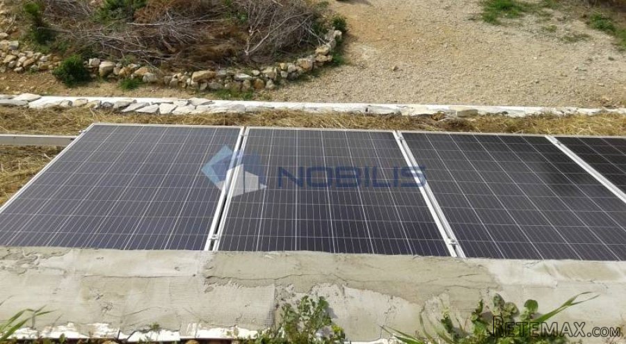 Vis, zemljište 13.000 m2 + kuća 100 m2 + nadstrešnica 20 m2 - 10