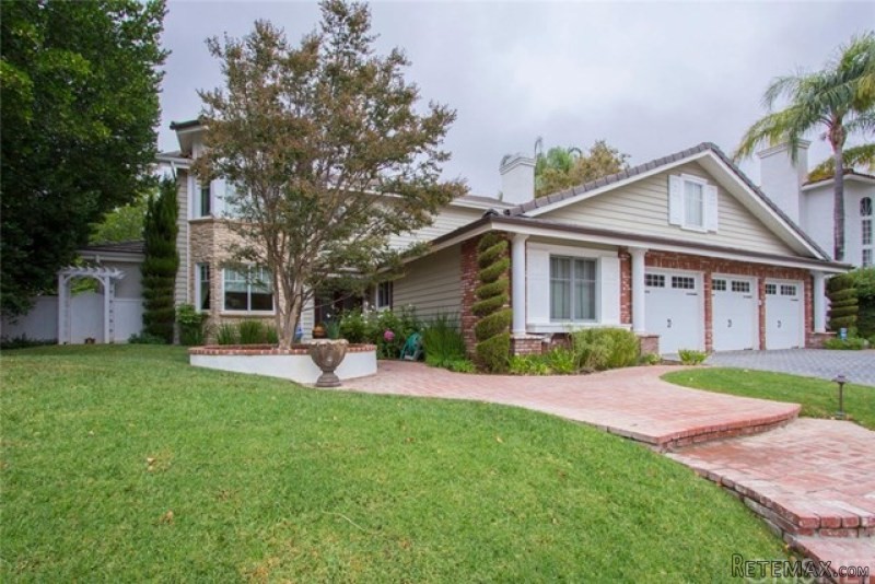 5525 Bromely Drive | Oak Park..